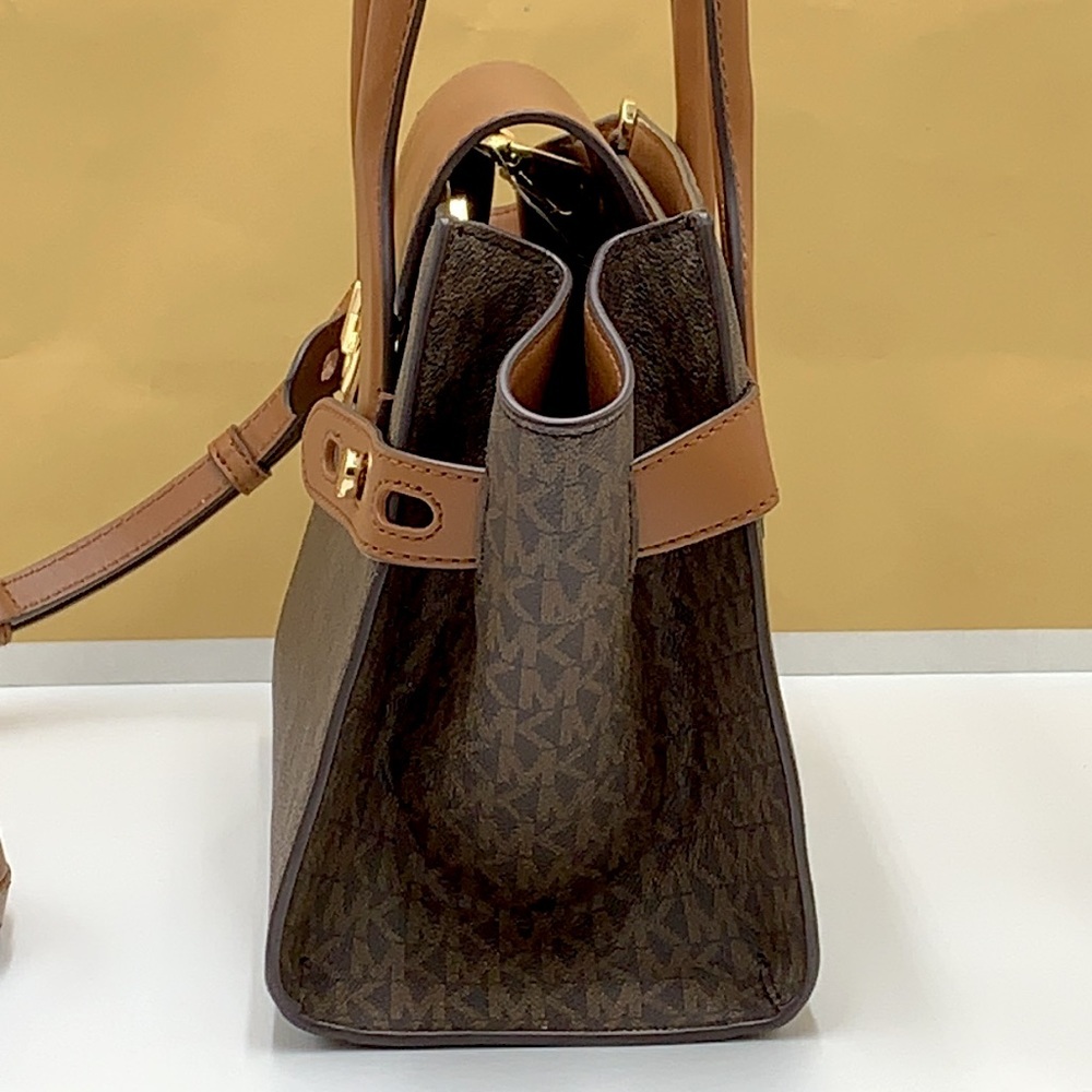 MICHAEL KORS CARMEN MEDIUM FLAP SATCHEL BROWN SIGNATURE COLOR - Picture 10 of 16